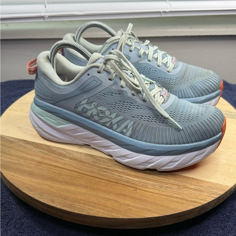 Hoka Bondi 7 (Women’s 7.5)